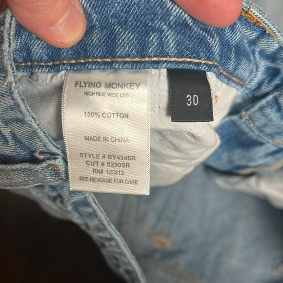 Women’s Flying Monkey High Rise Wide Leg Light wash Distressed Jeans Size 30 - Picture 7 of 7